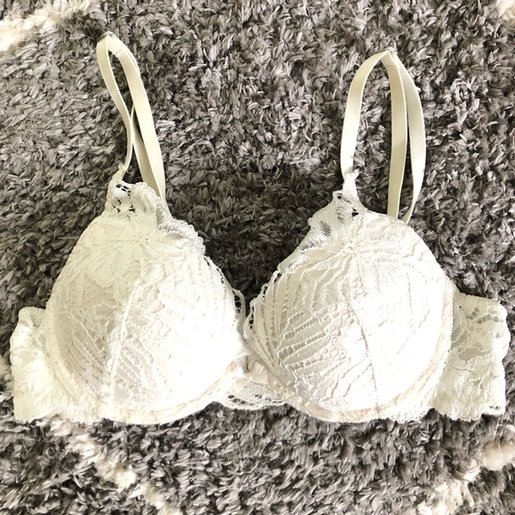 aerie Other - Aerie Ivory Laced Lined Bra